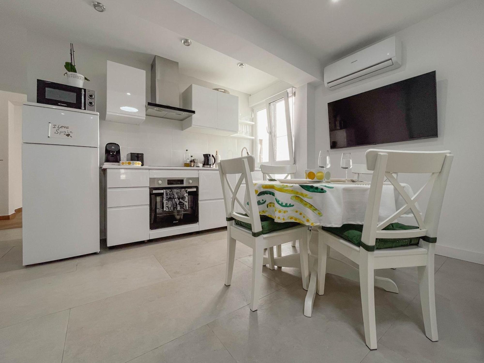 Stylish Apartment In Санта Пола Экстерьер фото